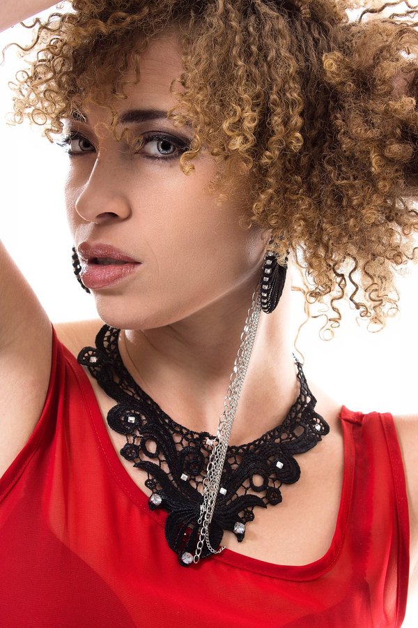 Transformez vos cheveux crépus avec cette routine nourrissante !